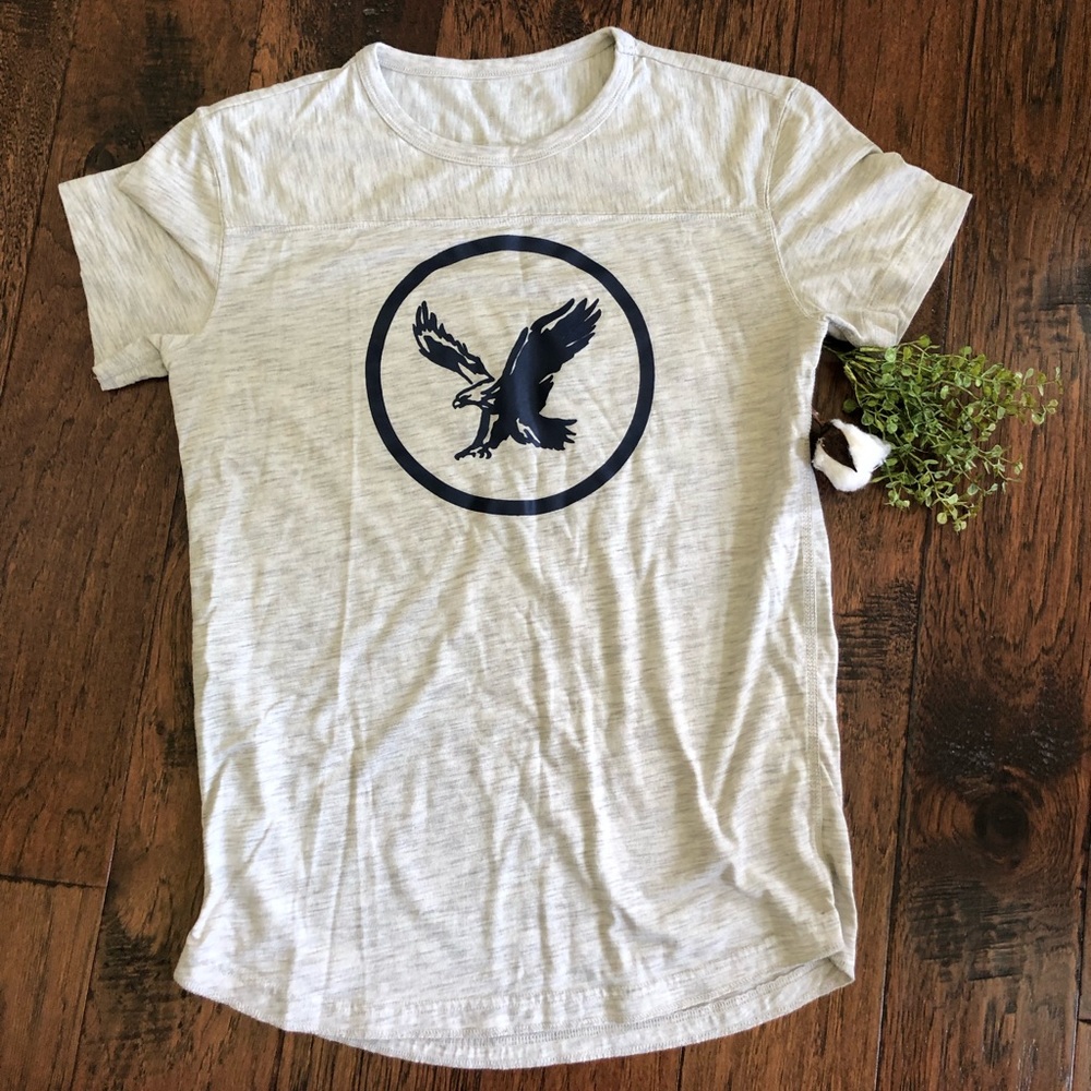 American Eagle T-Shirt (Size Small)